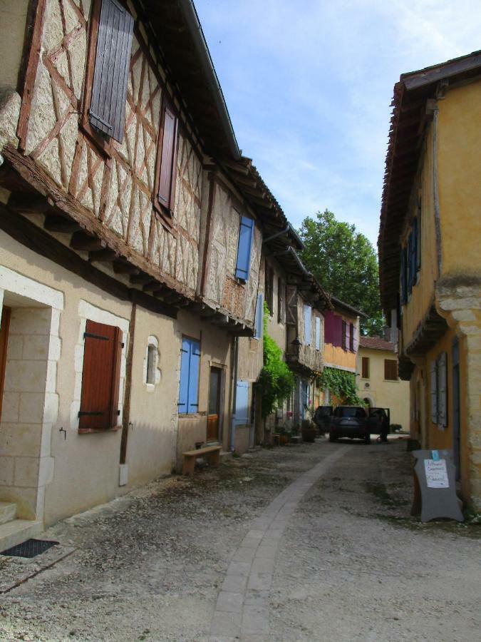 Apartamento Bienvenue Dans Notre Petit Paradis Pelleport Exterior foto